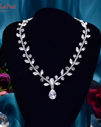 TOPQUEEN Elegant Crystal Woman Necklace Bridal Clavicle Chain Choker Wedding Party Diamante Brides Jewelry Anniversary Gift HN01