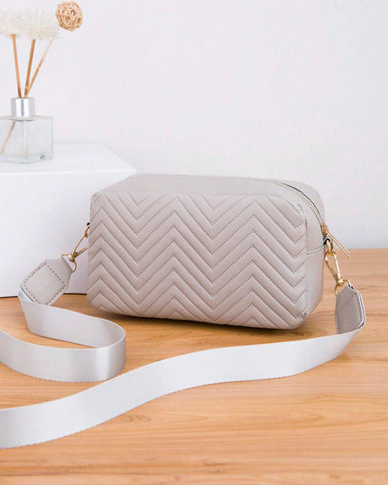 1Pc Gray Quilted V-Groove Embossed Lady'S Fashion Versatile Shoulder Crossbody Messenger Bag with Gold Metal Decor
