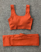 Red Square Neck / S