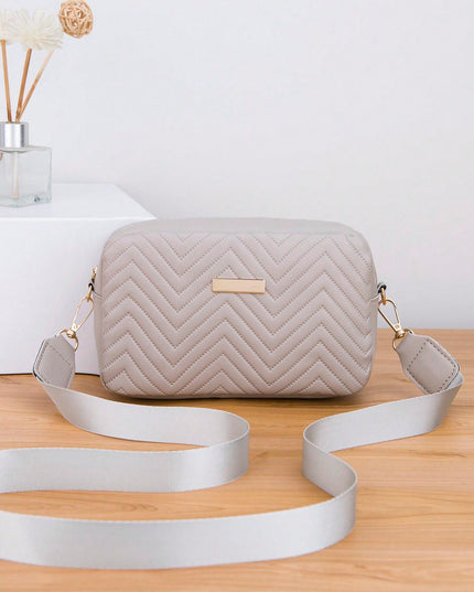1Pc Gray Quilted V-Groove Embossed Lady'S Fashion Versatile Shoulder Crossbody Messenger Bag with Gold Metal Decor