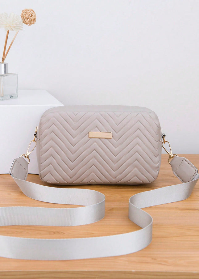 1Pc Gray Quilted V-Groove Embossed Lady'S Fashion Versatile Shoulder Crossbody Messenger Bag with Gold Metal Decor
