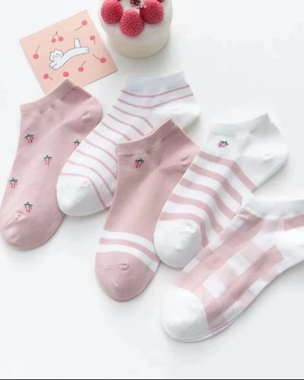 5 Pairs Womens Socks Lovely Cow Pattern Short Socks Creative Printing Socks Ankle Sock