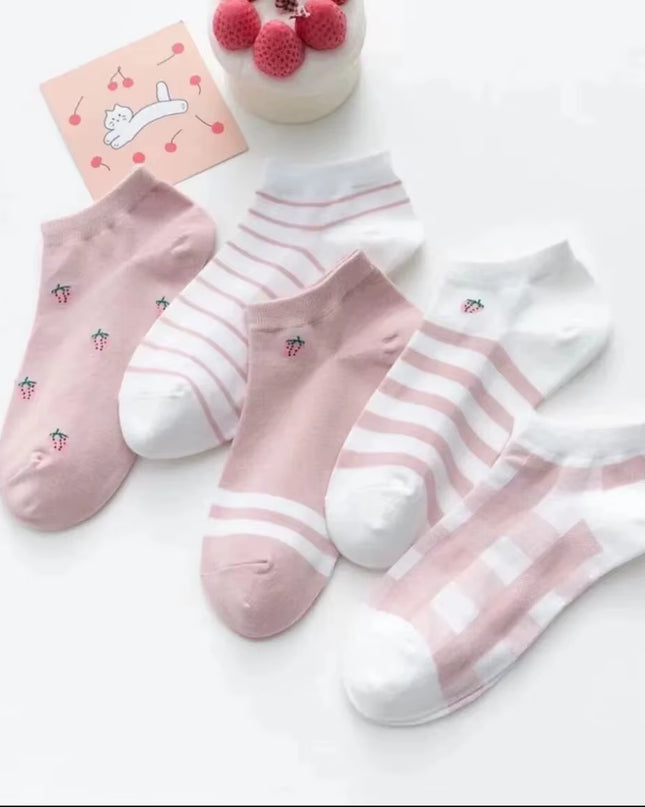 5 Pairs Womens Socks Lovely Cow Pattern Short Socks Creative Printing Socks Ankle Sock